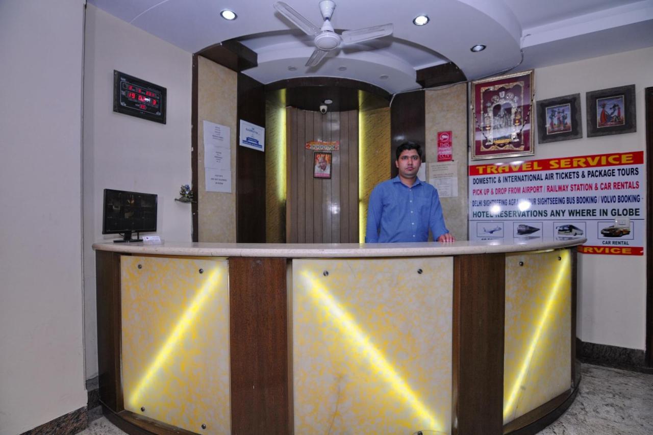 Hotel Tjs Grand Delhi  Exterior photo